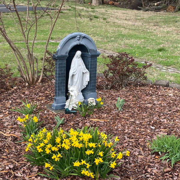 Marian shrines, big and&nbsp;small